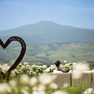 Farm stay Podere Val D'orcia - Tuscany Equestrian, Sarteano
